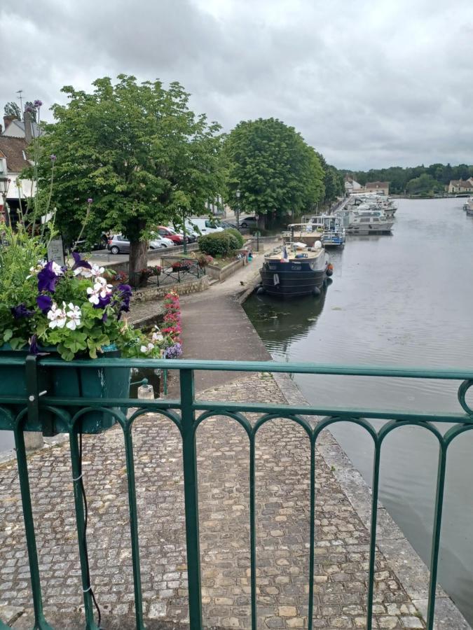 Entre Loire Et Canal Briare Kültér fotó
